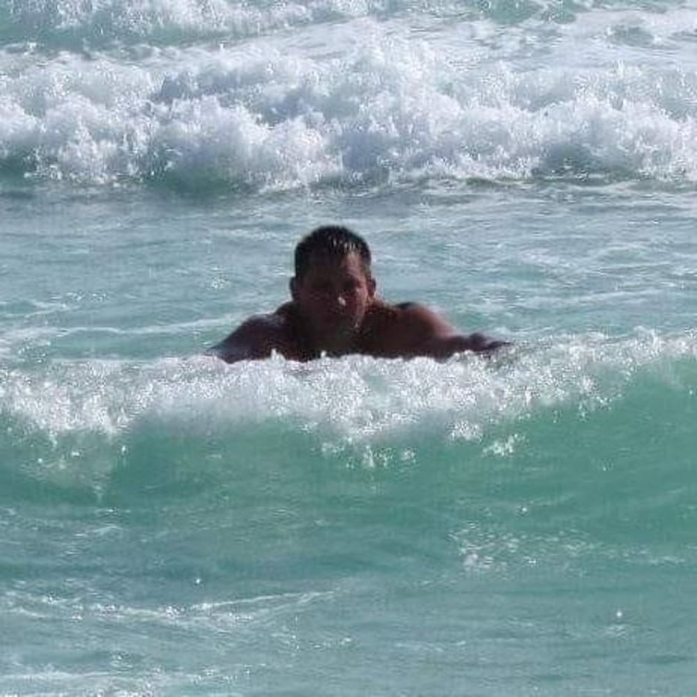 Meet your Posher, Troy